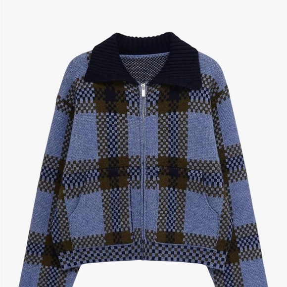 chevara Sweaters - Blue Check Zip-Front Women's Sweater Jacket
